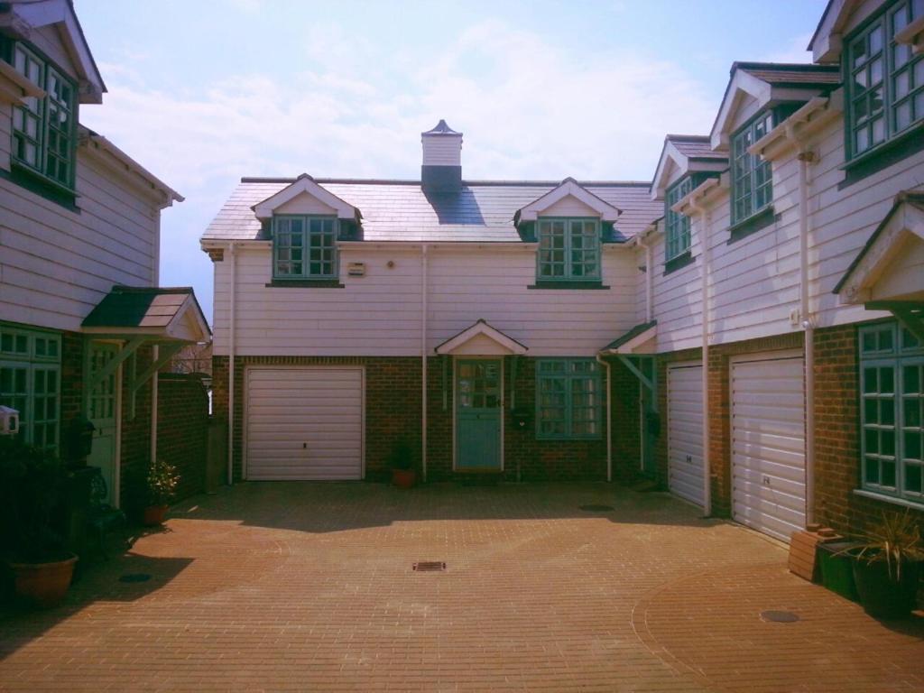 Bo'S Holiday Cottage Torneo de Torneo de Eastbourne Exterior foto